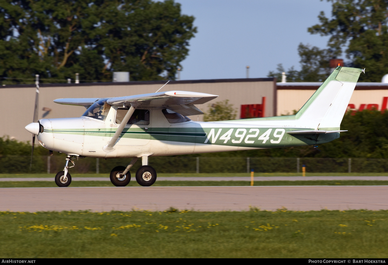 Aircraft Photo of N49249 | Cessna 152 | AirHistory.net #718369
