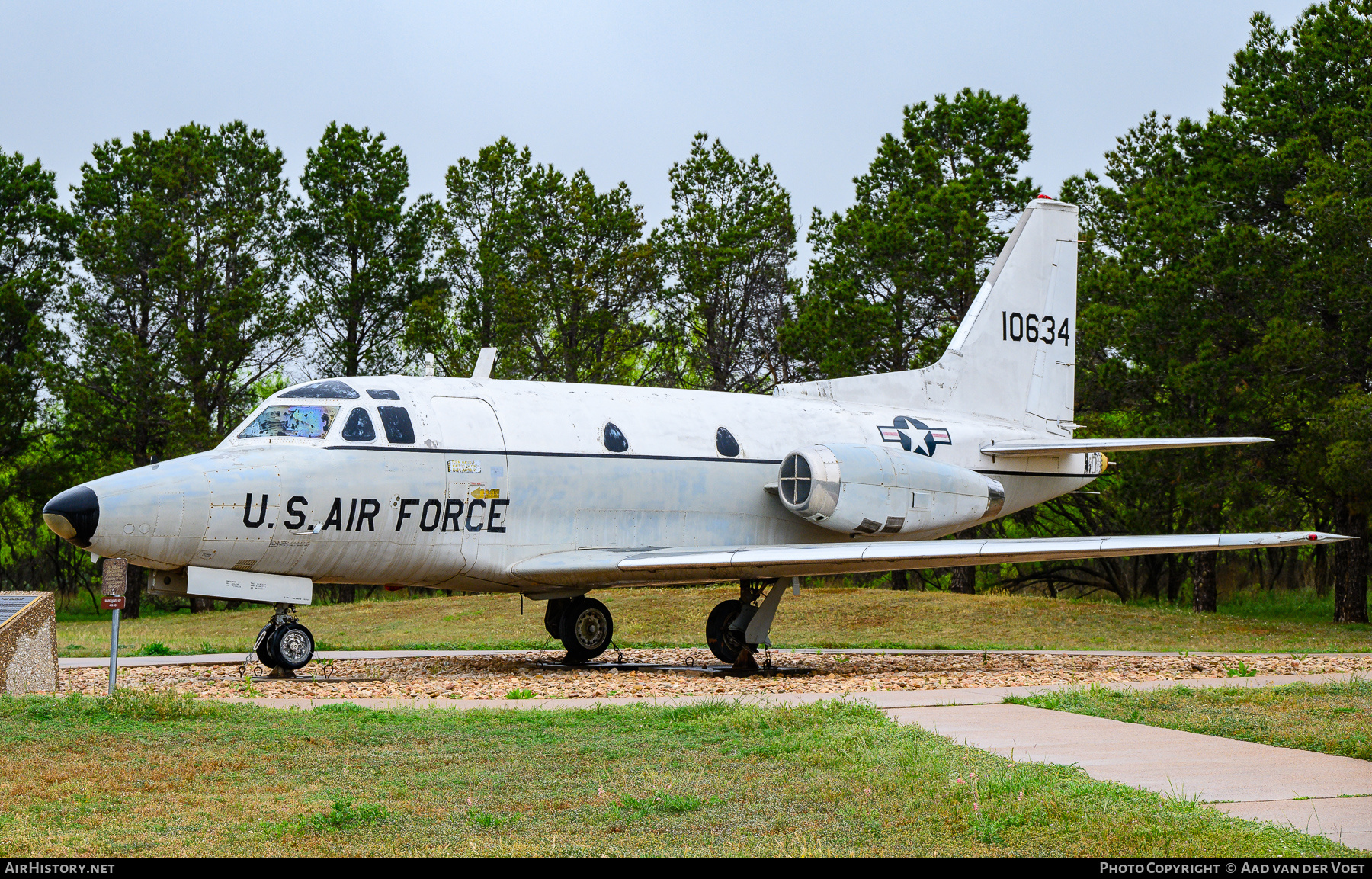 Aircraft Photo of 61-0634 / 10634 | North American CT-39A | USA - Air Force | AirHistory.net #718395