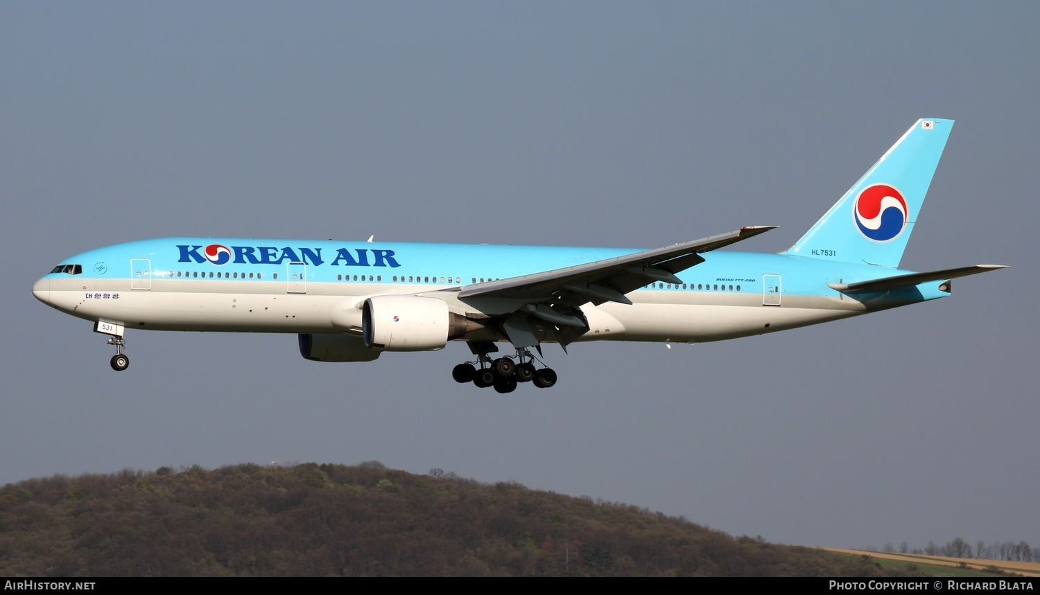 Aircraft Photo of HL7531 | Boeing 777-2B5/ER | Korean Air | AirHistory.net #718444