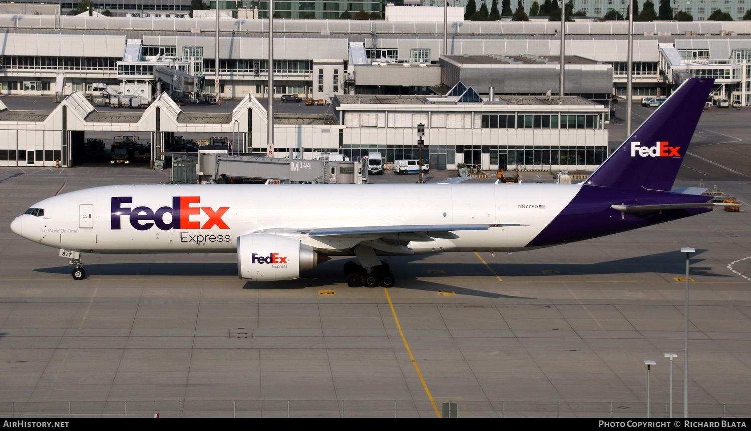 Aircraft Photo of N877FD | Boeing 777-FS2 | FedEx Express - Federal Express | AirHistory.net #718460