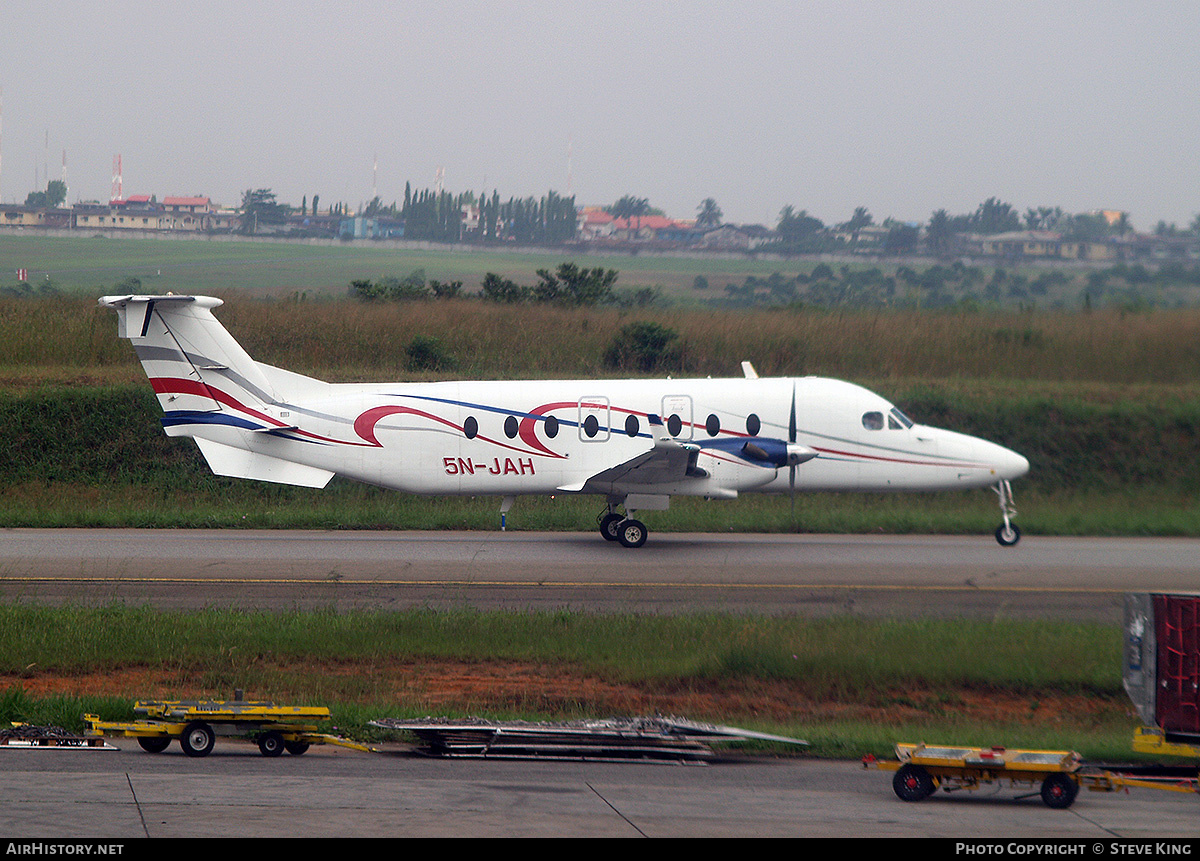 Aircraft Photo of 5N-JAH | Beech 1900D | AirHistory.net #718491