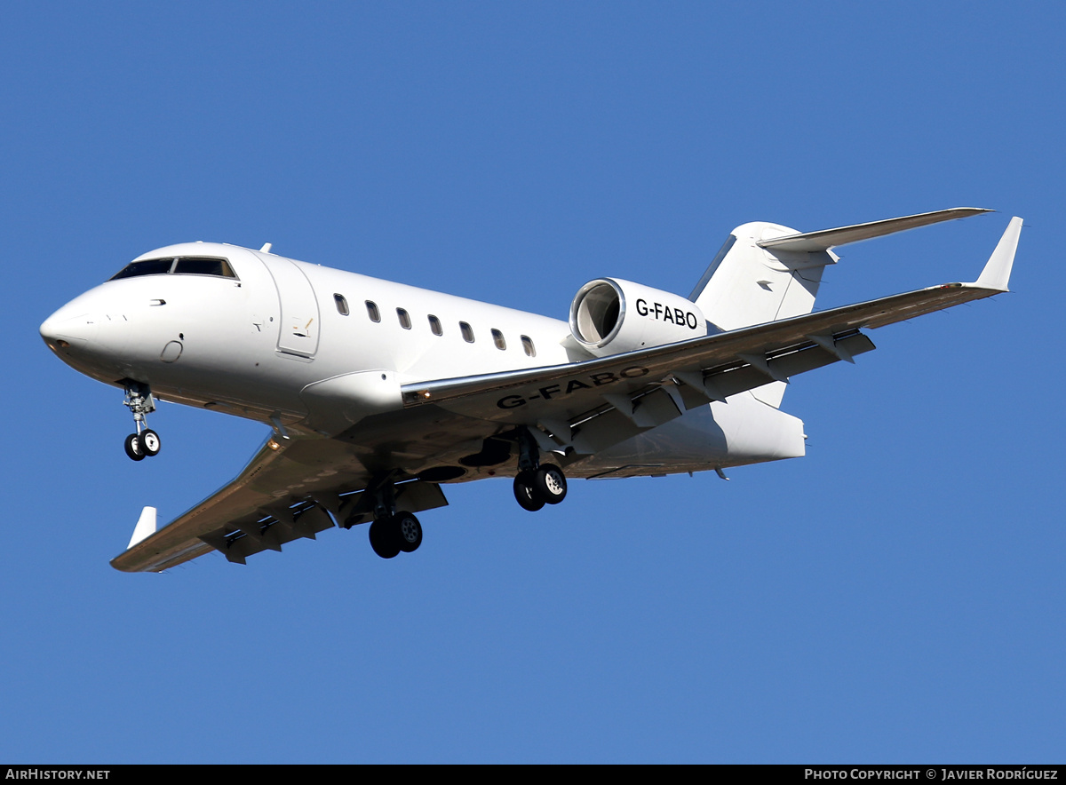 Aircraft Photo of G-FABO | Bombardier Challenger 604 (CL-600-2B16) | AirHistory.net #718540