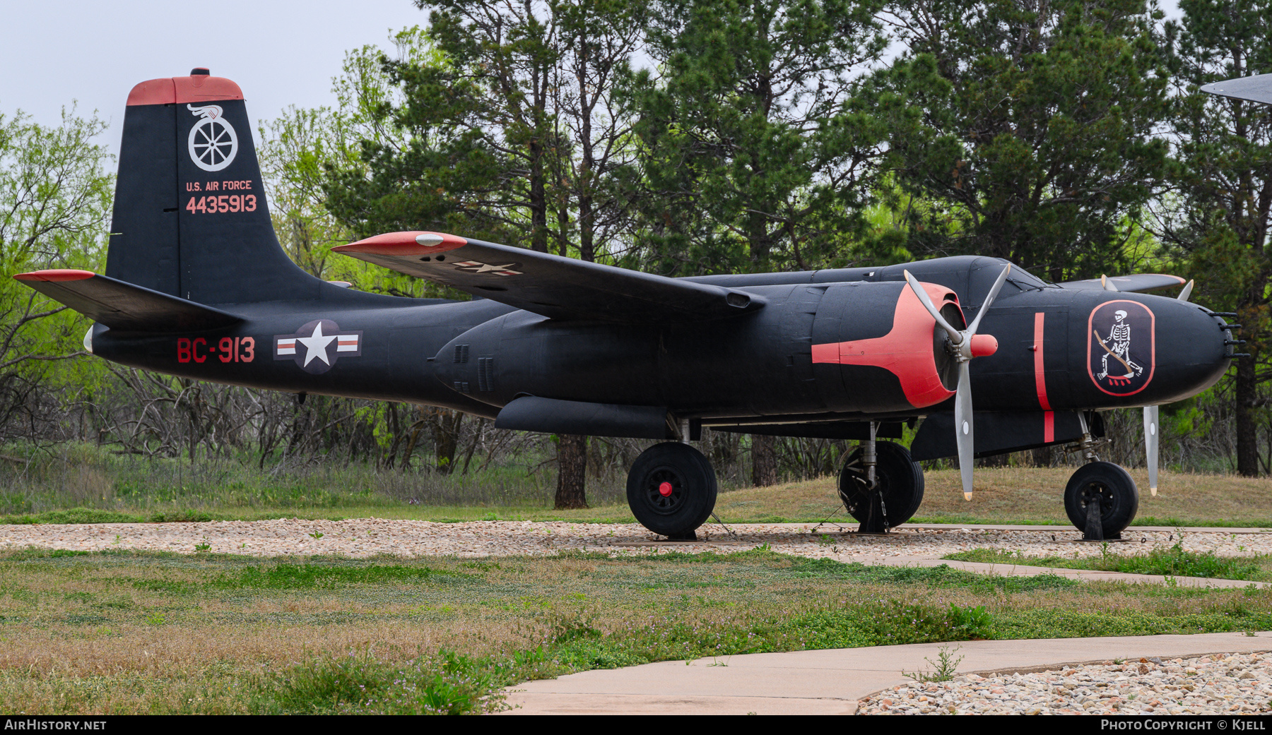 Aircraft Photo of 44-35913 | Douglas B-26B Invader | USA - Air Force | AirHistory.net #718603