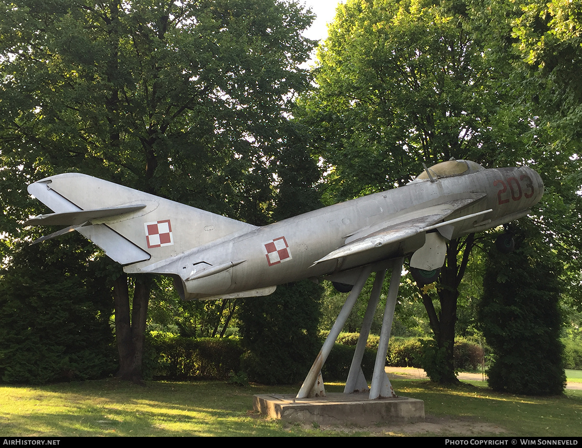 Aircraft Photo of 203 | PZL-Mielec Lim-5 | Poland - Air Force | AirHistory.net #718643