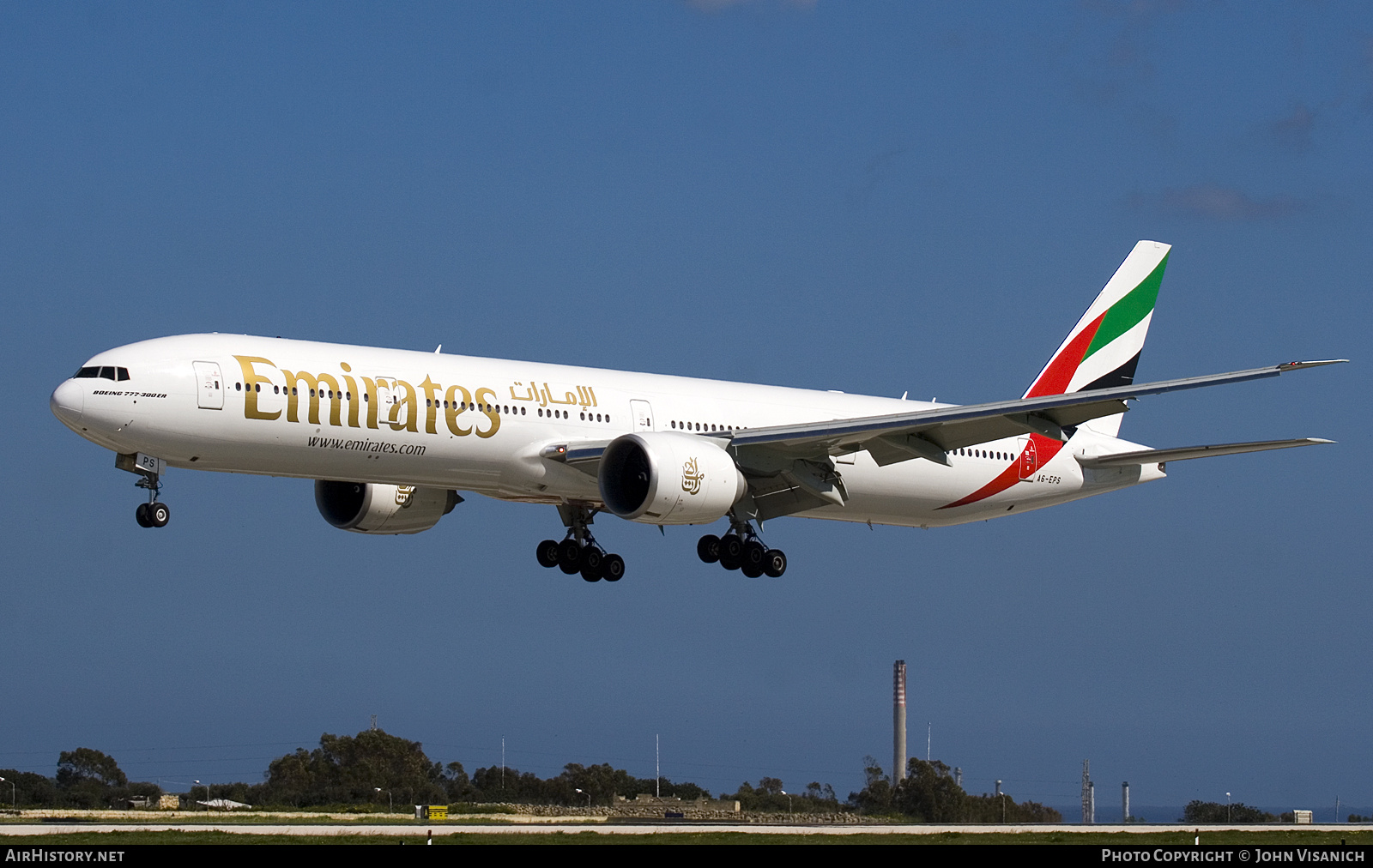 Aircraft Photo of A6-EPS | Boeing 777-300/ER | Emirates | AirHistory.net #718787