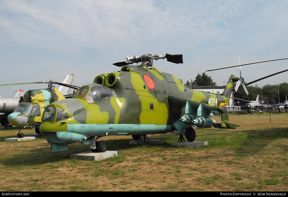 Aircraft Photo of 4004 | Mil Mi-24D | Poland - Army | AirHistory.net #718919