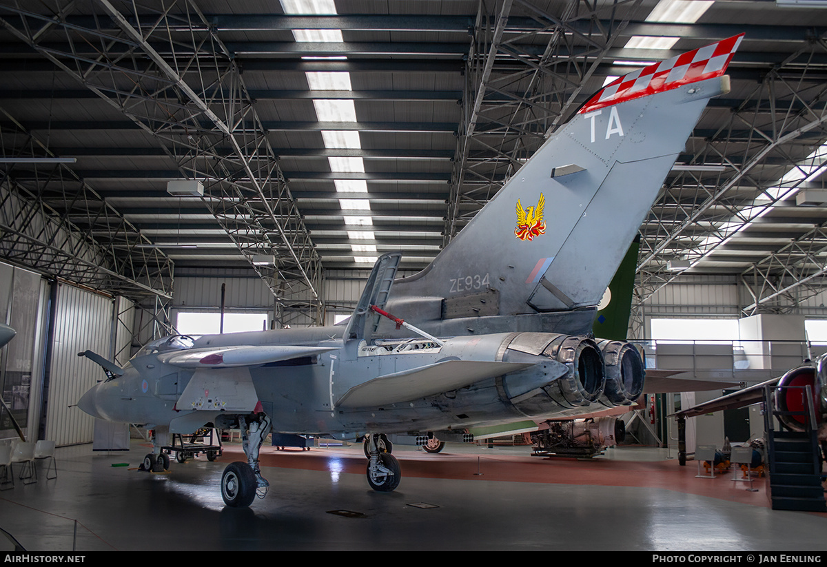 Aircraft Photo of ZE934 | Panavia Tornado F3 | UK - Air Force | AirHistory.net #718986