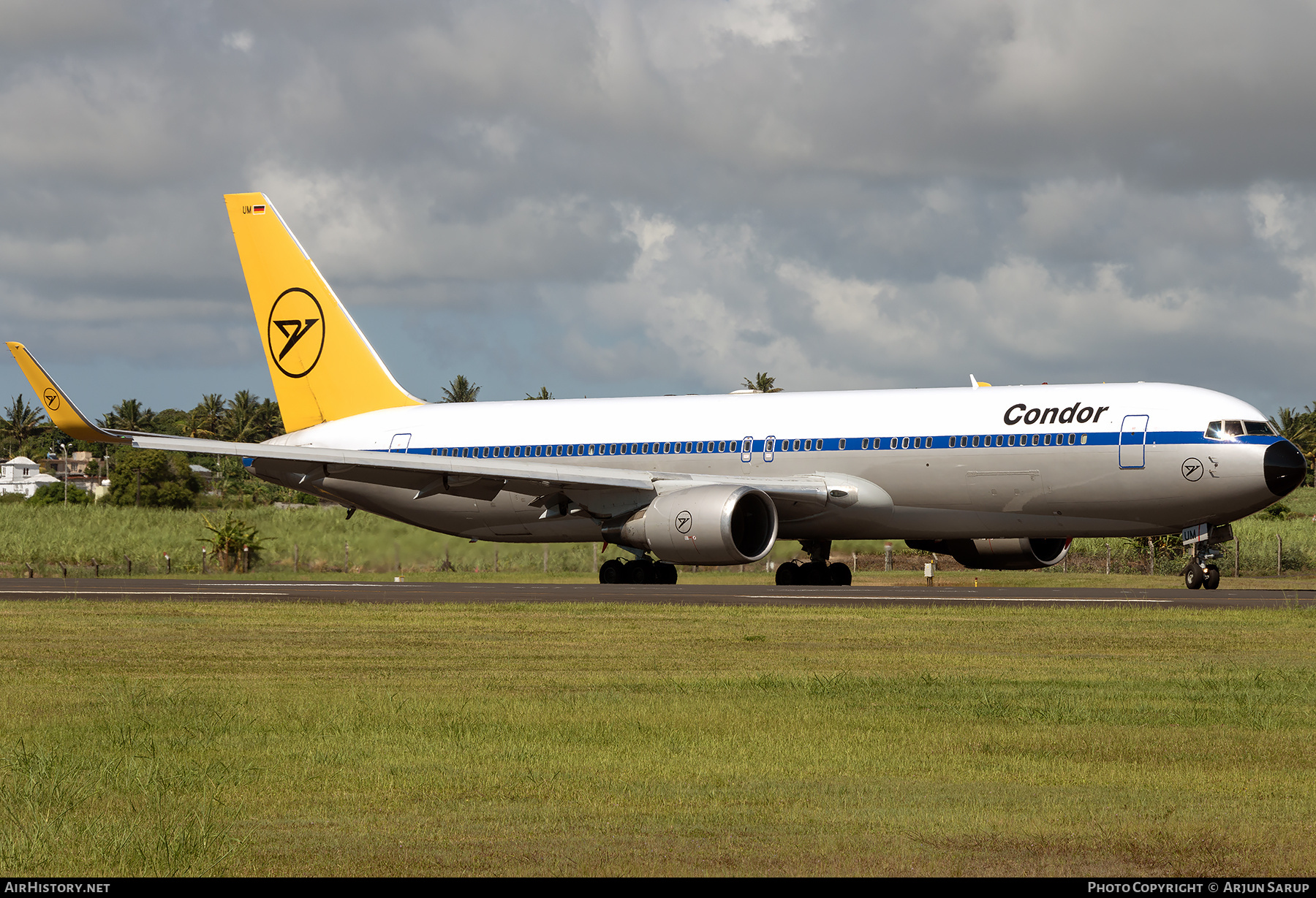 Aircraft Photo of D-ABUM | Boeing 767-31B/ER | Condor Flugdienst | AirHistory.net #719056