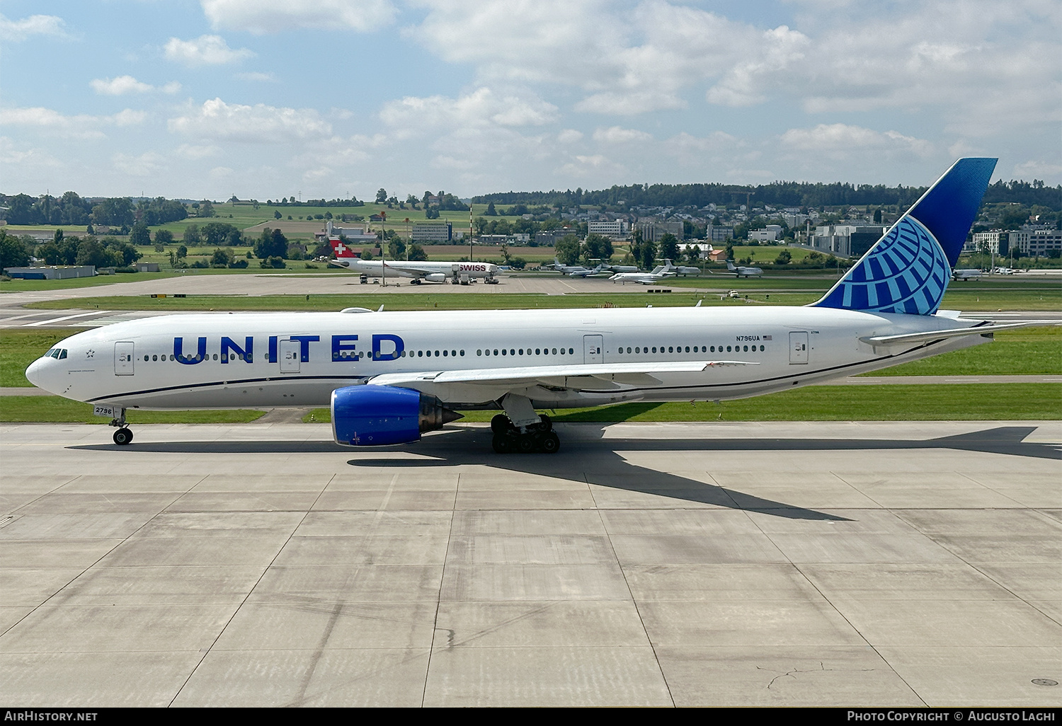 Aircraft Photo of N796UA | Boeing 777-222/ER | United Airlines | AirHistory.net #719080