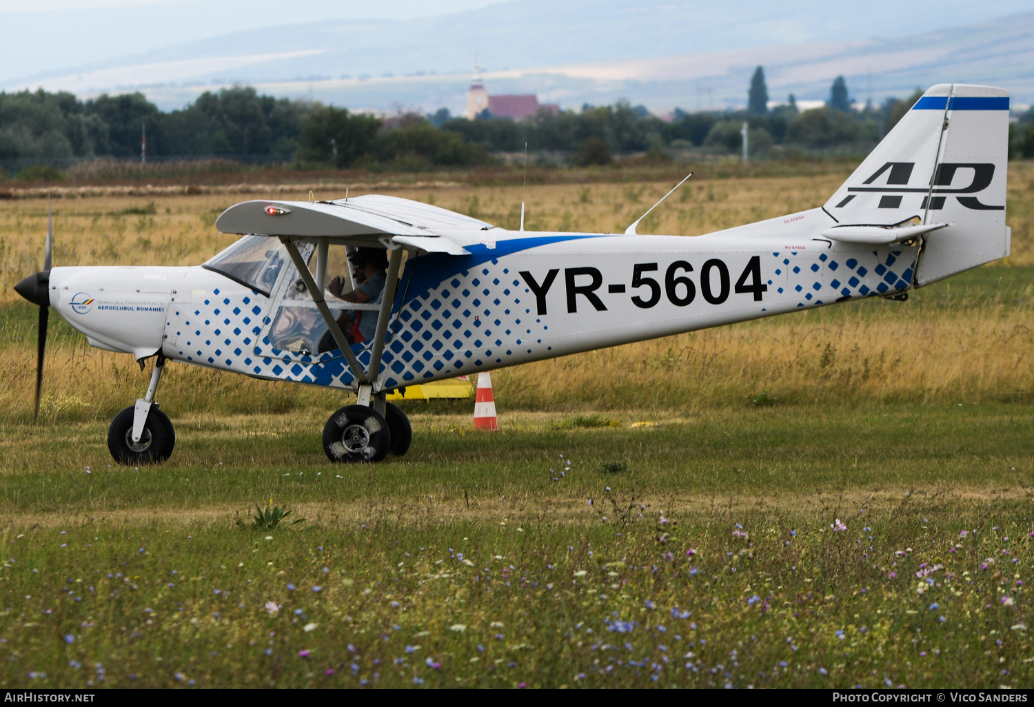 Aircraft Photo of YR-5604 | ICP Savannah S | Aeroclubul României | AirHistory.net #719124