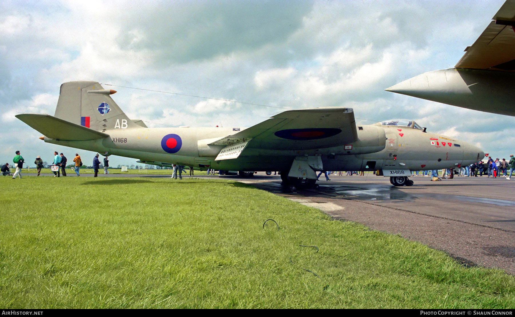 Aircraft Photo of XH168 | English Electric Canberra PR9 | UK - Air Force | AirHistory.net #719311