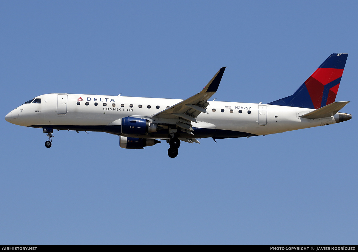 Aircraft Photo of N287SY | Embraer 175LL (ERJ-170-200LL) | Delta Connection | AirHistory.net #719445