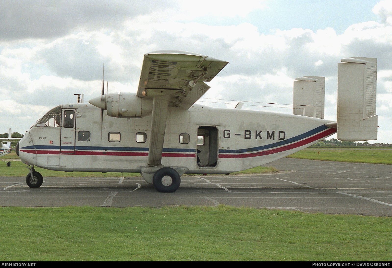 Aircraft Photo of G-BKMD | Short SC.7 Skyliner 3A-100 | AirHistory.net #719547