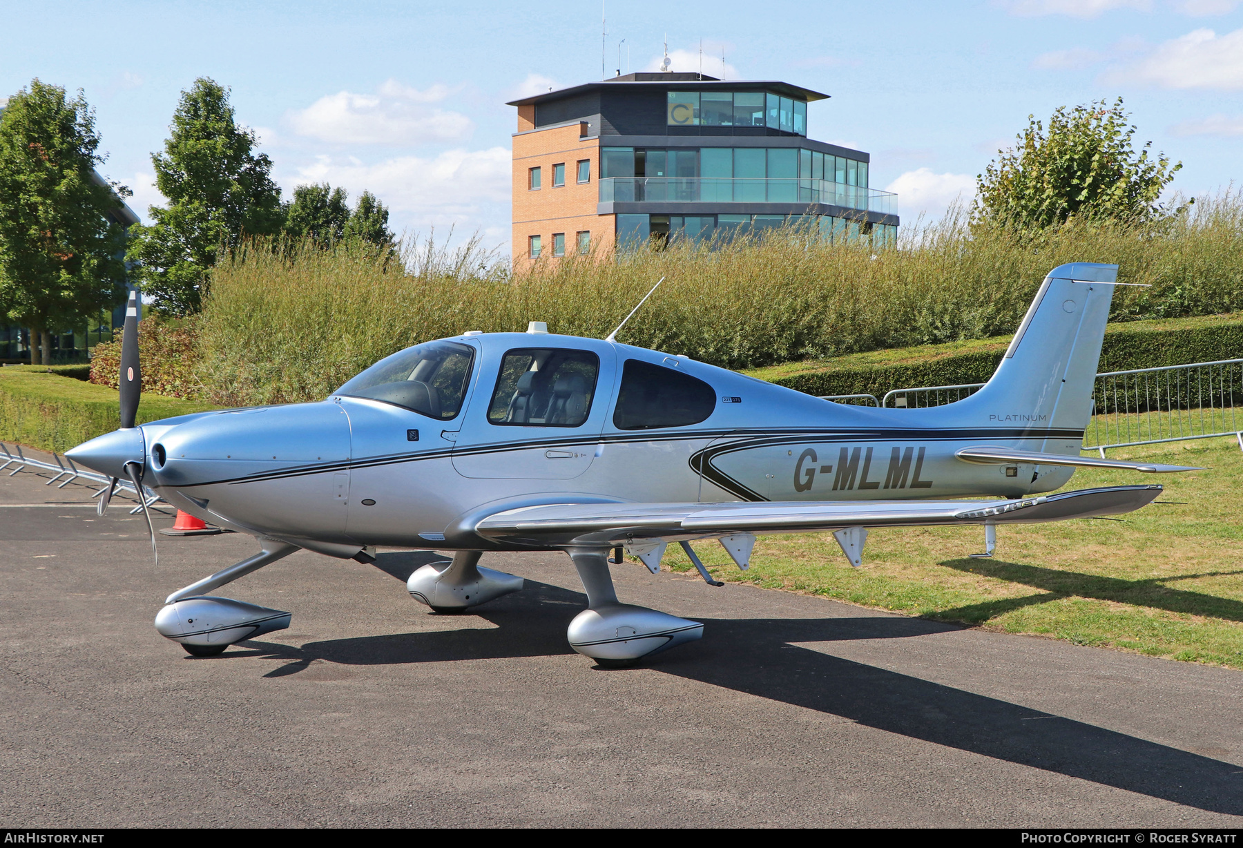 Aircraft Photo of G-MLML | Cirrus SR-22T G6-GTS Platinum | AirHistory.net #719697
