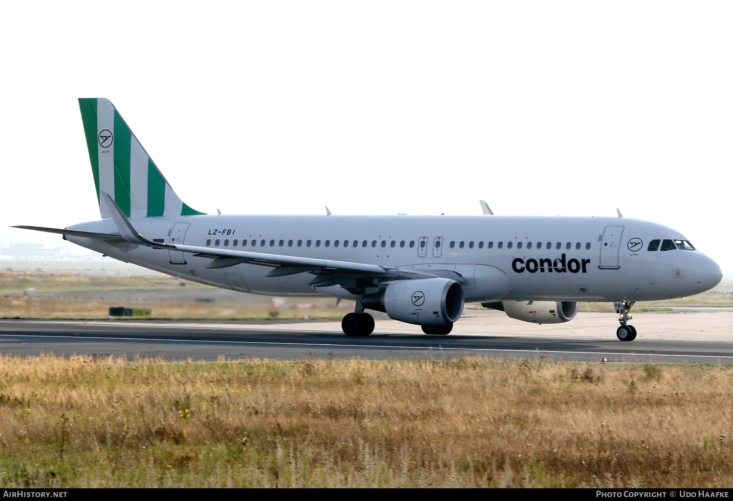 Aircraft Photo of LZ-FBI | Airbus A320-214 | Condor Flugdienst | AirHistory.net #719752