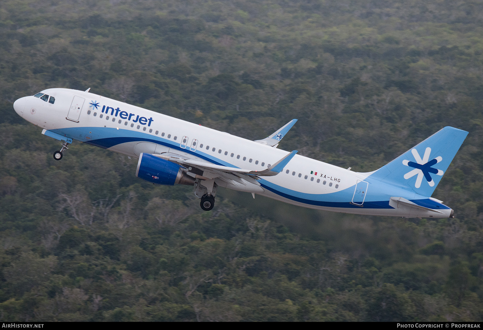 Aircraft Photo of XA-LHG | Airbus A320-214 | Interjet | AirHistory.net #719904