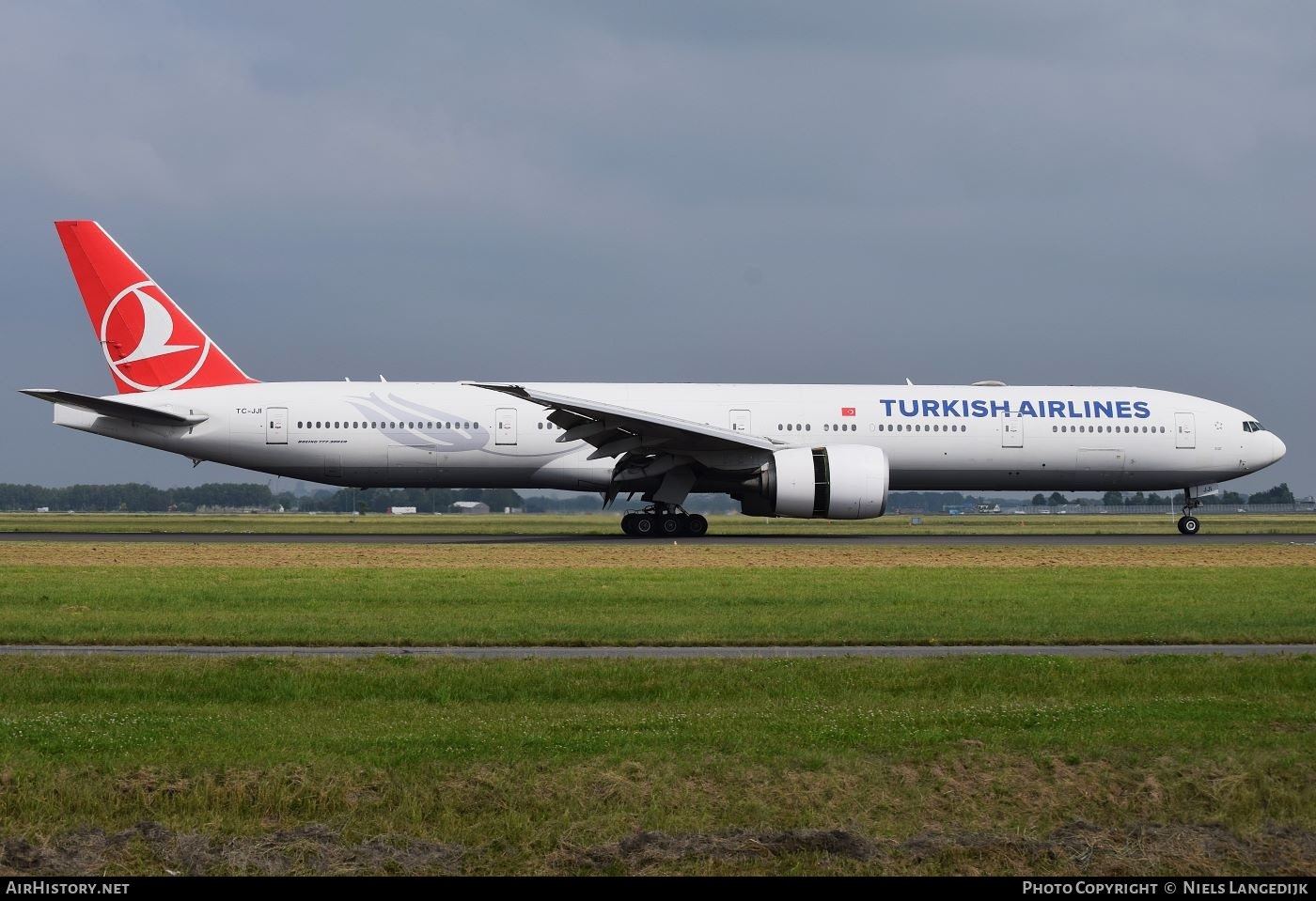 Aircraft Photo of TC-JJI | Boeing 777-3F2/ER | Turkish Airlines | AirHistory.net #719919