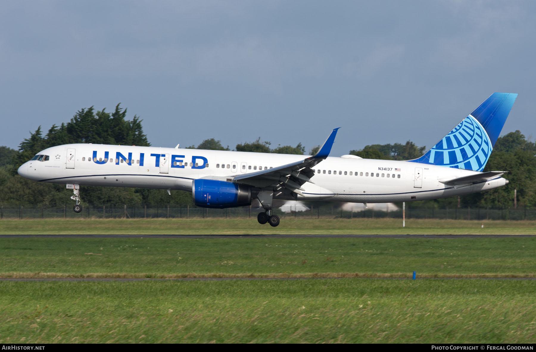 Aircraft Photo of N34137 | Boeing 757-224 | United Airlines | AirHistory.net #720181