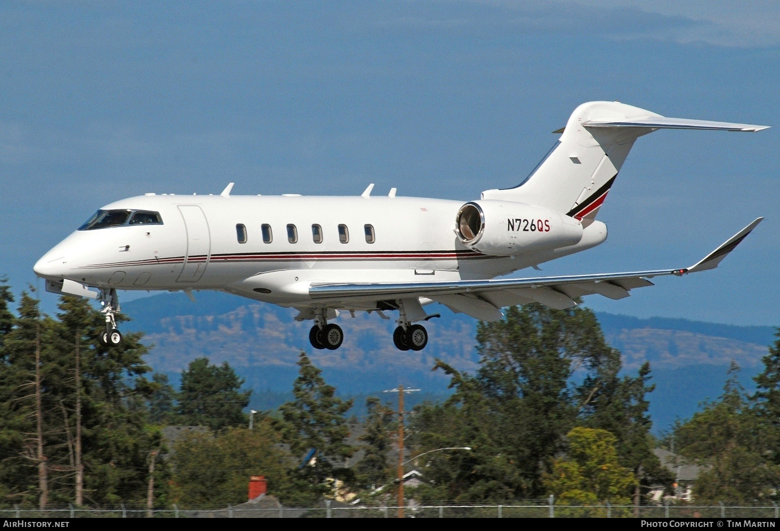 Aircraft Photo of N726QS | Bombardier Challenger 350 (BD-100-1A10) | AirHistory.net #720188
