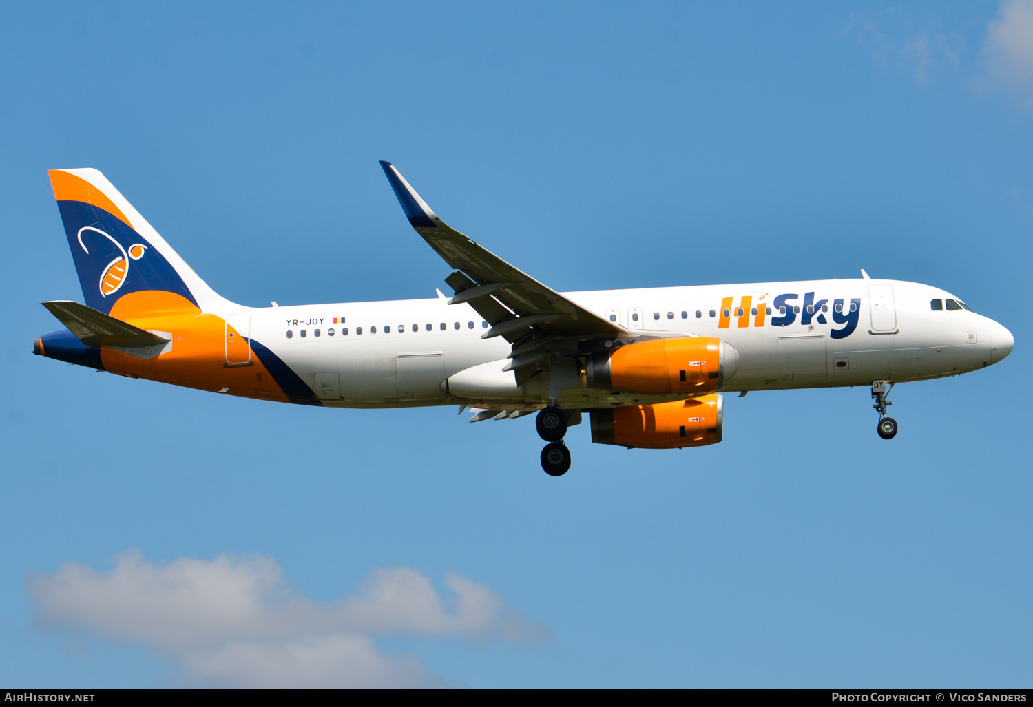 Aircraft Photo of YR-JOY | Airbus A320-232 | HiSky | AirHistory.net #720306