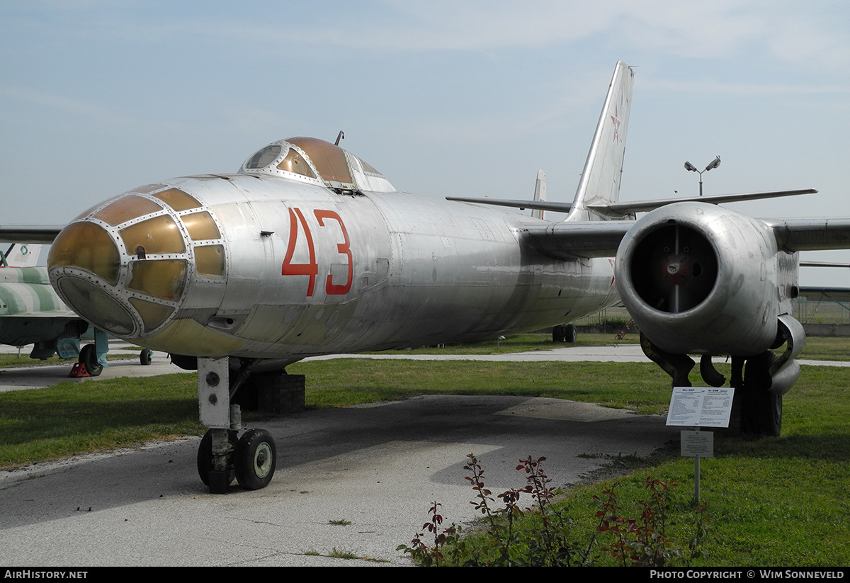 Aircraft Photo of 43 | Ilyushin Il-28R | Bulgaria - Air Force | AirHistory.net #720712