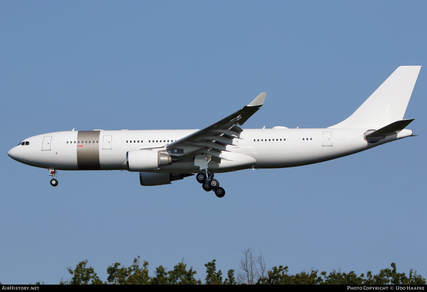 Aircraft Photo of A7-HHM | Airbus A330-203 | AirHistory.net #720732