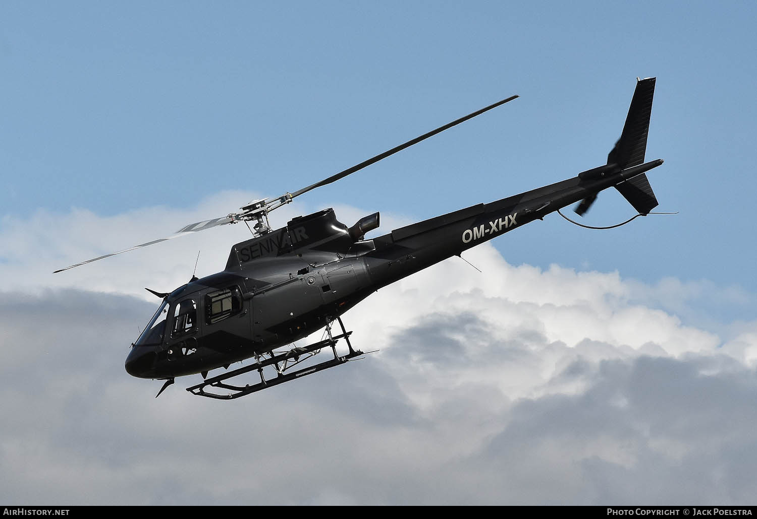 Aircraft Photo of OM-XHX | Aerospatiale AS-350B-3 Ecureuil | Sennair | AirHistory.net #720735