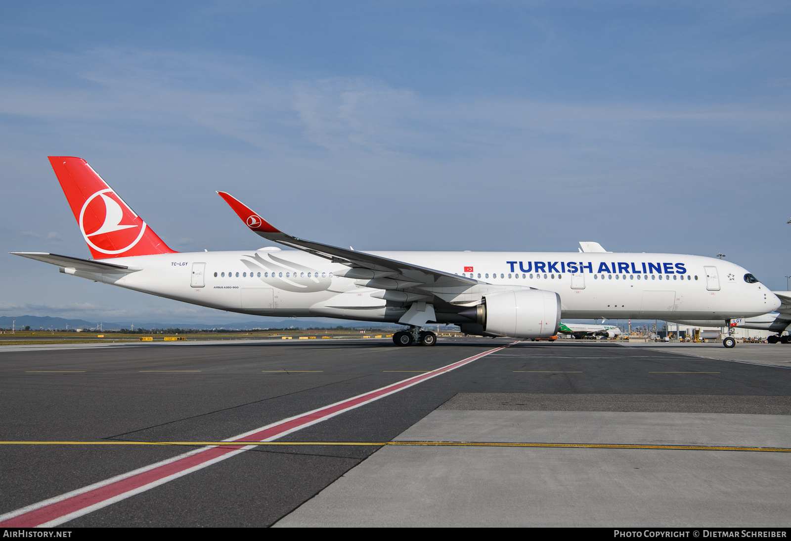 Aircraft Photo of TC-LGY | Airbus A350-941 | Turkish Airlines | AirHistory.net #720826