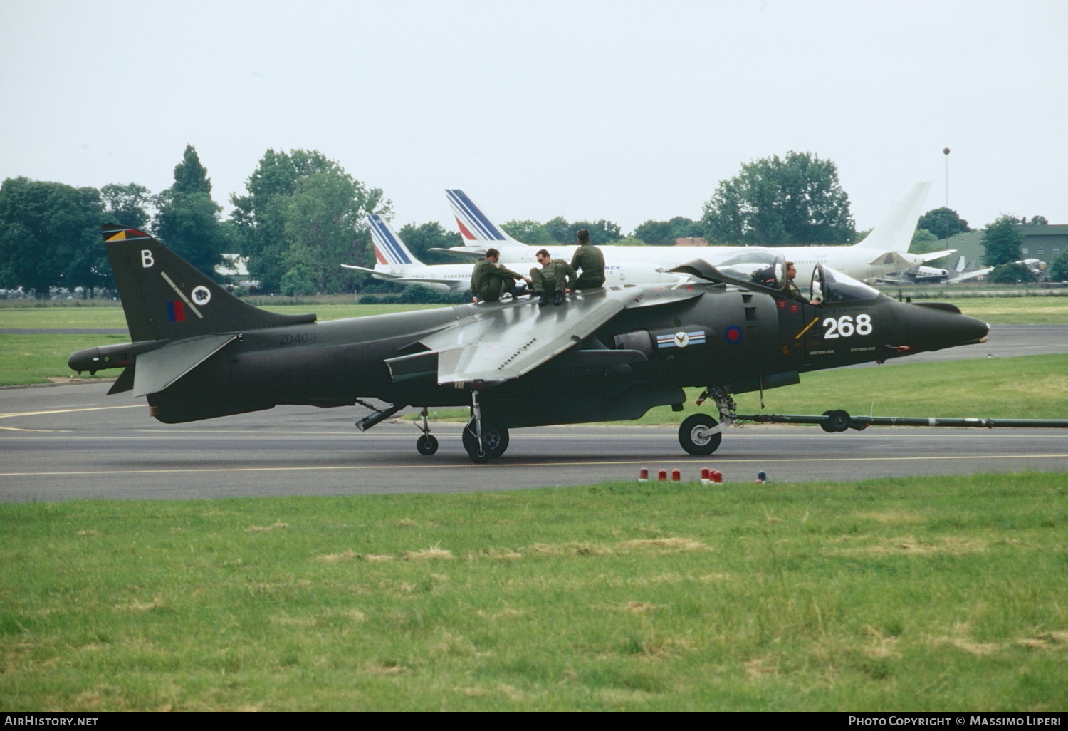 Aircraft Photo of ZD409 | British Aerospace Harrier GR7 | UK - Air Force | AirHistory.net #720945