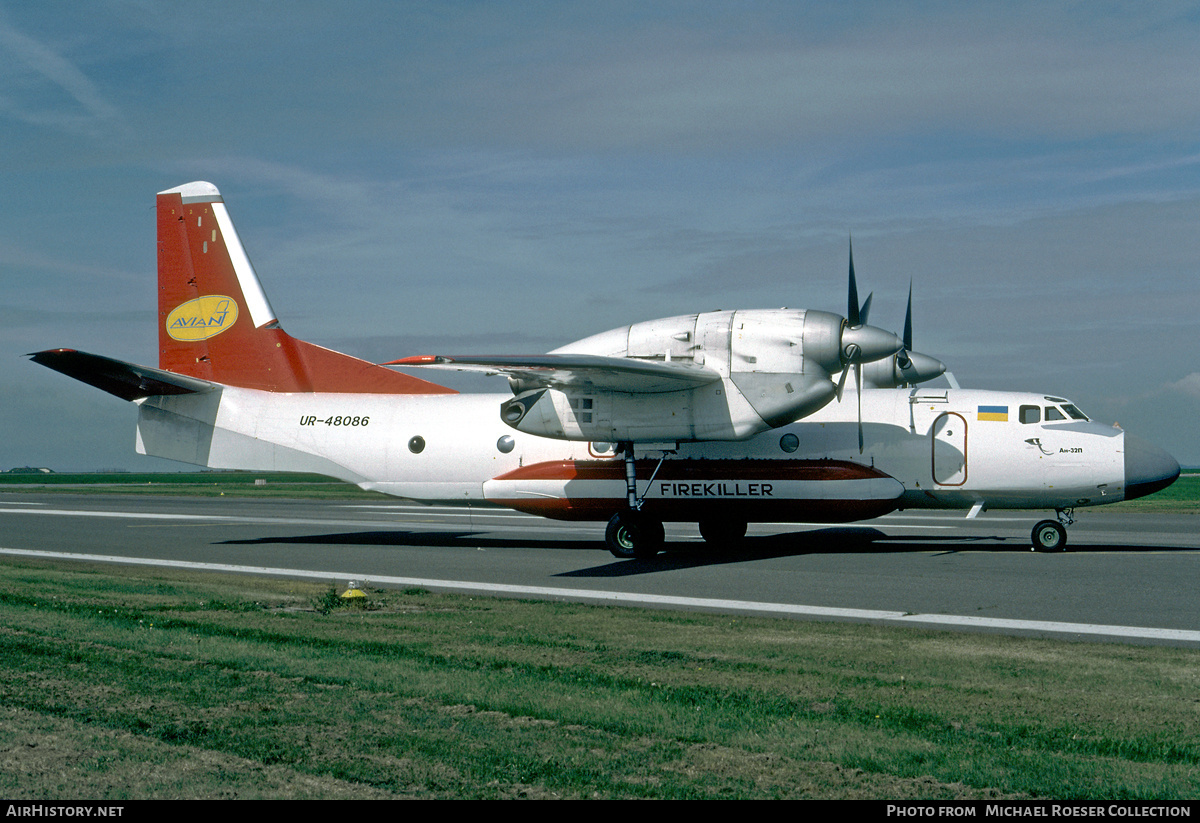 Aircraft Photo of UR-48086 | Antonov An-32P Firekiller | Aviant | AirHistory.net #720972
