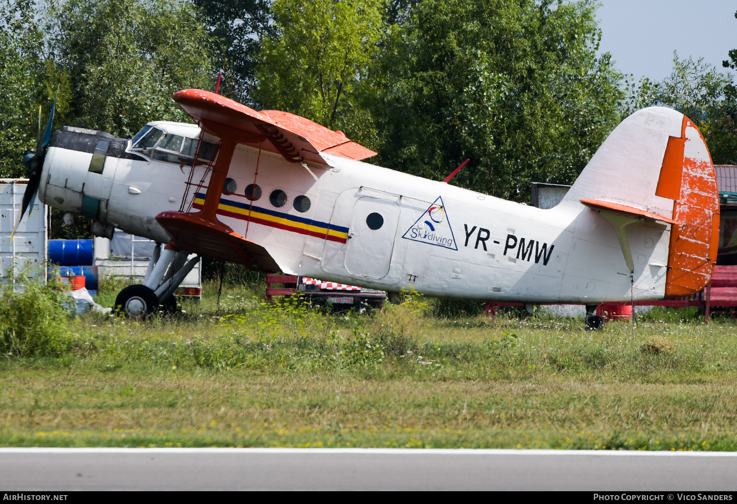 Aircraft Photo of YR-PMW | Antonov An-2R | Club Sportiv Skydiving Center | AirHistory.net #720984