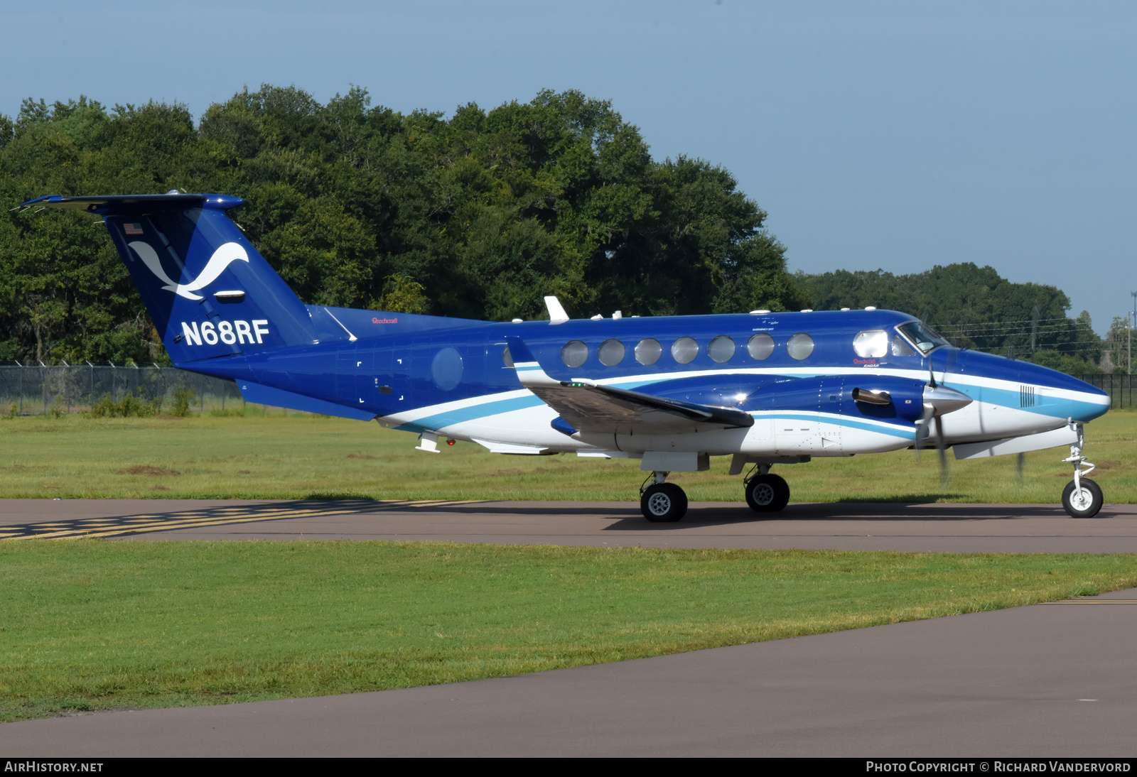 Aircraft Photo of N68RF | Hawker Beechcraft 350C King Air (B300C) | NOAA - National Oceanic and Atmospheric Administration | AirHistory.net #720997