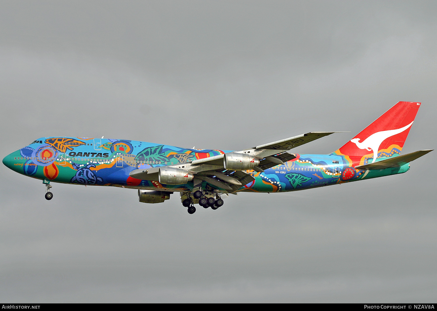 Aircraft Photo of VH-EBU | Boeing 747-338 | Qantas | AirHistory.net #721082