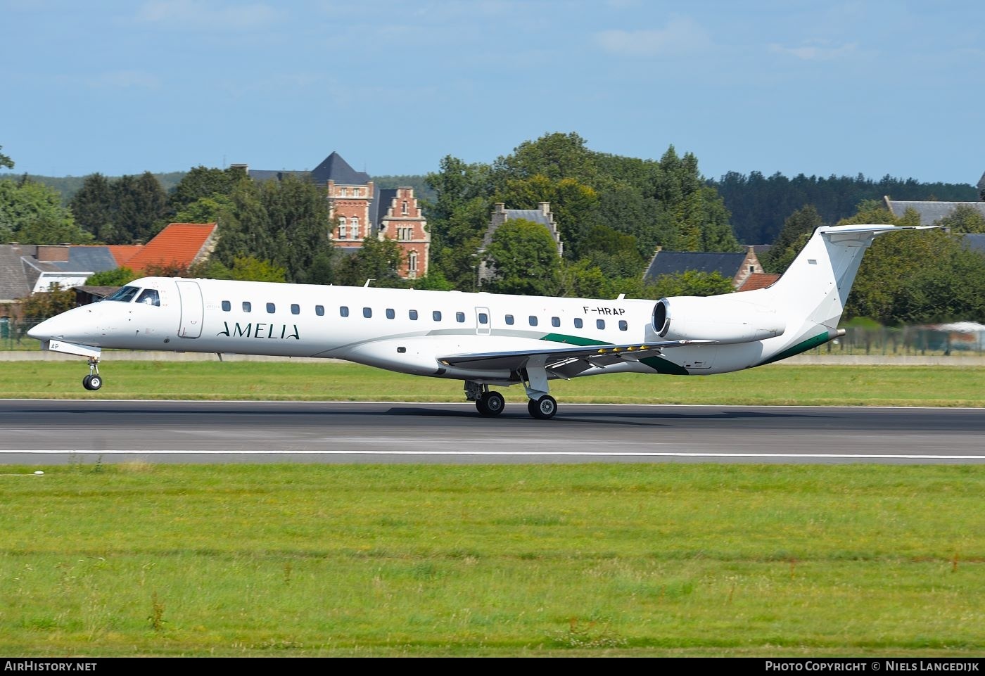 Aircraft Photo of F-HRAP | Embraer ERJ-145LR (EMB-145LR) | Amelia | AirHistory.net #721187