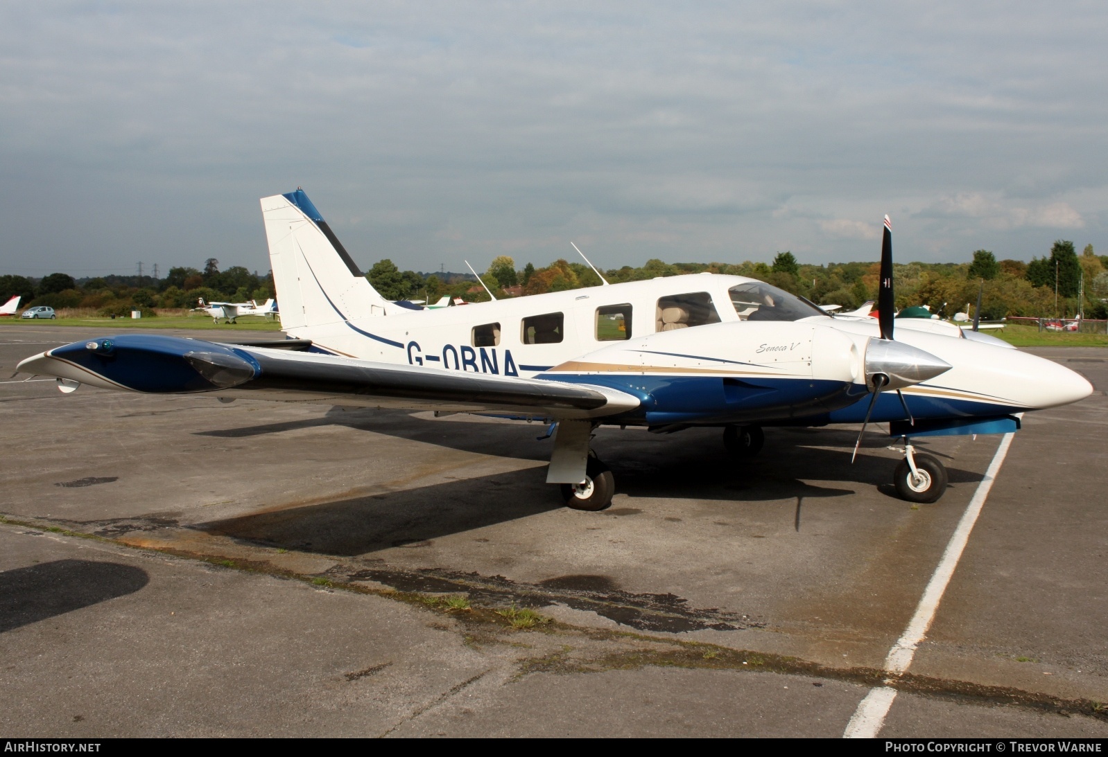 Aircraft Photo of G-OBNA | Piper PA-34-220T Seneca V | AirHistory.net #721231