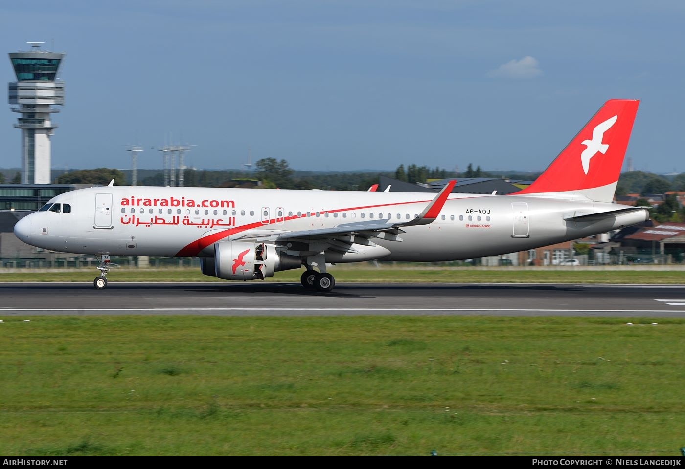 Aircraft Photo of A6-AOJ | Airbus A320-214 | AirHistory.net #721261