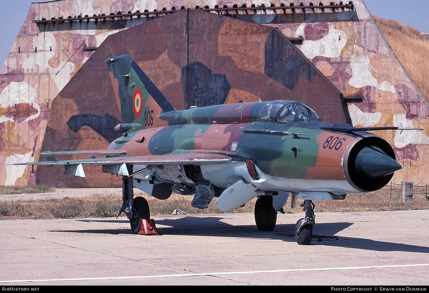 Aircraft Photo of 806 | Mikoyan-Gurevich MiG-21M Lancer A | Romania - Air Force | AirHistory.net #721560