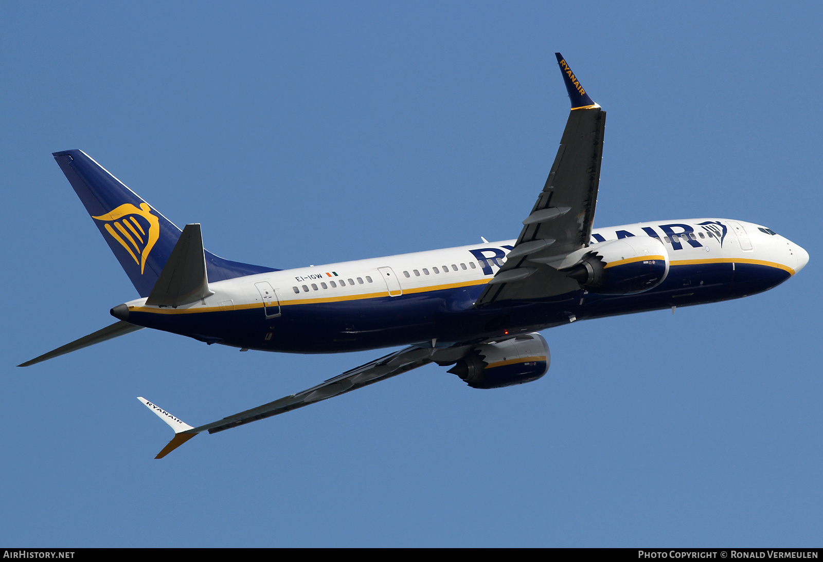 Aircraft Photo of EI-IGW | Boeing 737-8200 Max 200 | Ryanair | AirHistory.net #721657