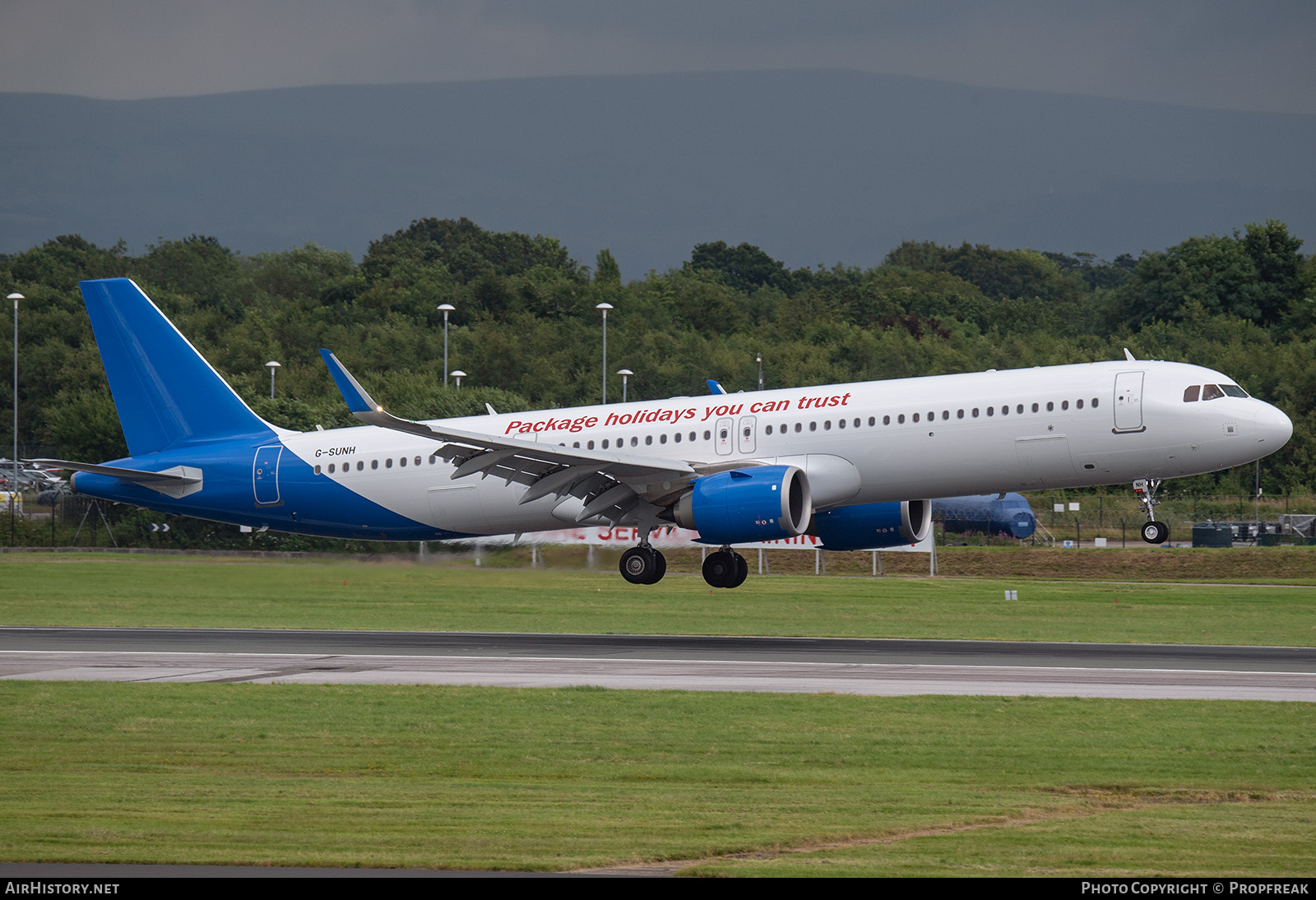 Aircraft Photo of G-SUNH | Airbus A321-251NX | Jet2 Holidays | AirHistory.net #721773