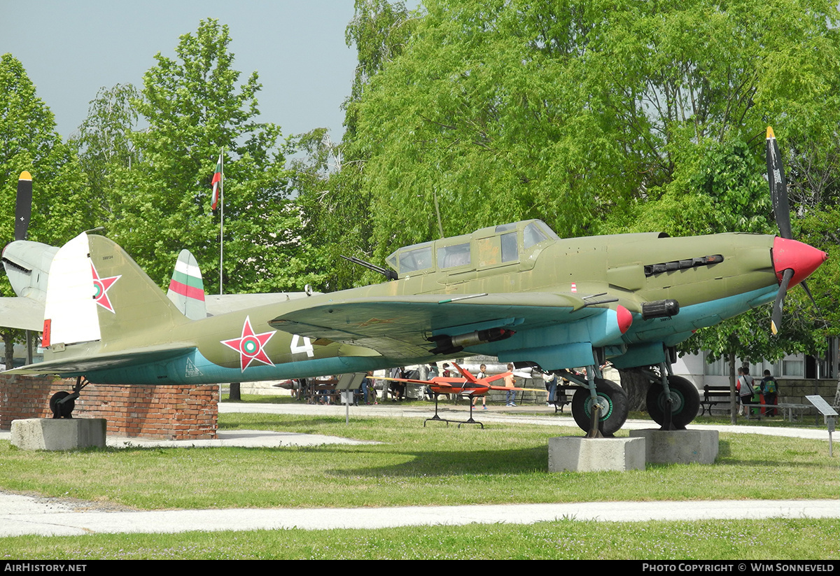 Aircraft Photo of 4 | Ilyushin Il-2M3 Shturmovik | Bulgaria - Air Force | AirHistory.net #721789