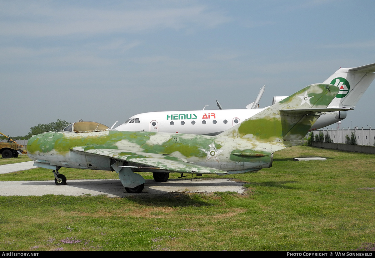Aircraft Photo of 30 | PZL-Mielec Lim-5R | Bulgaria - Air Force | AirHistory.net #721802