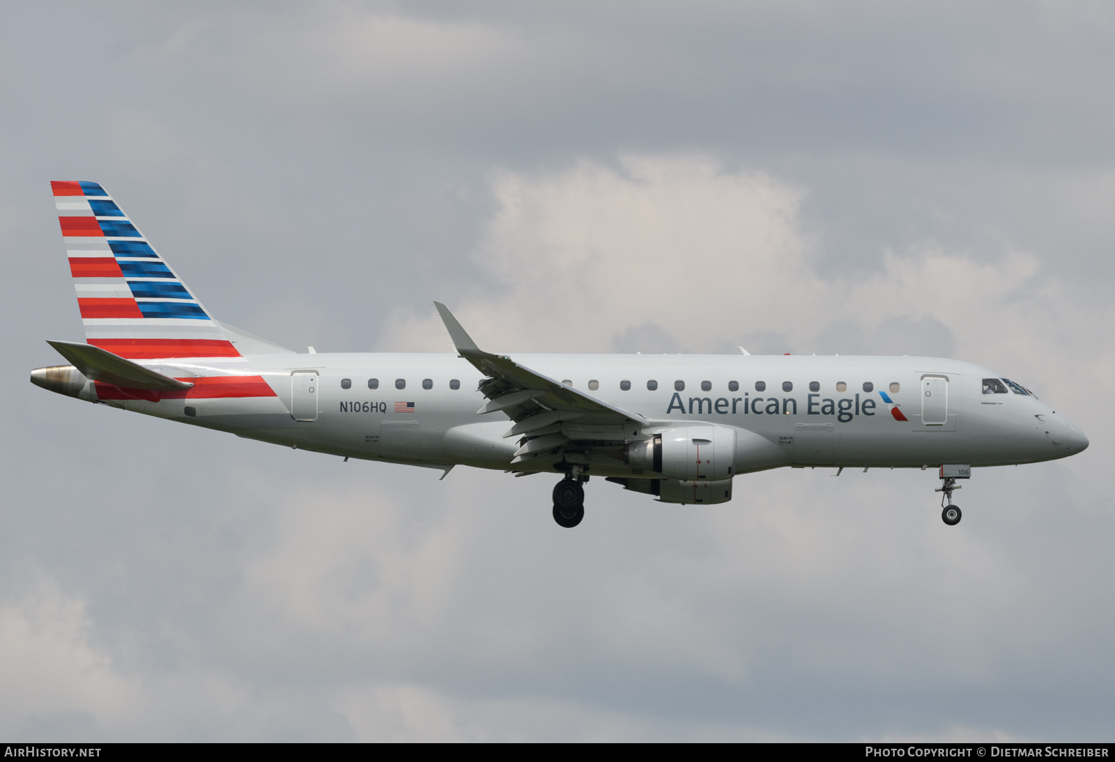 Aircraft Photo of N106HQ | Embraer 175LR (ERJ-170-200LR) | American Eagle | AirHistory.net #721903