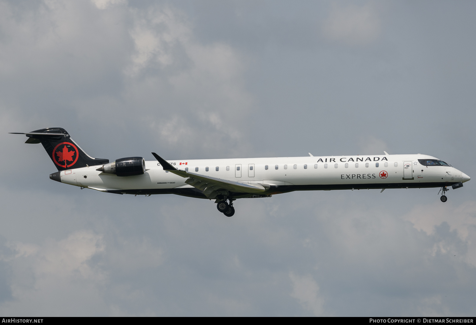 Aircraft Photo of C-GJZS | Bombardier CRJ-900 (CL-600-2D24) | Air Canada Express | AirHistory.net #721905
