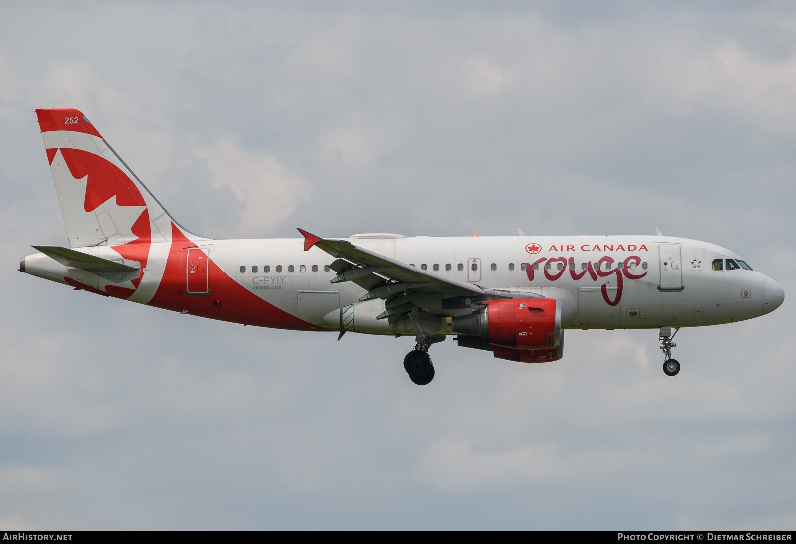 Aircraft Photo of C-FYIY | Airbus A319-114 | Air Canada Rouge | AirHistory.net #721918