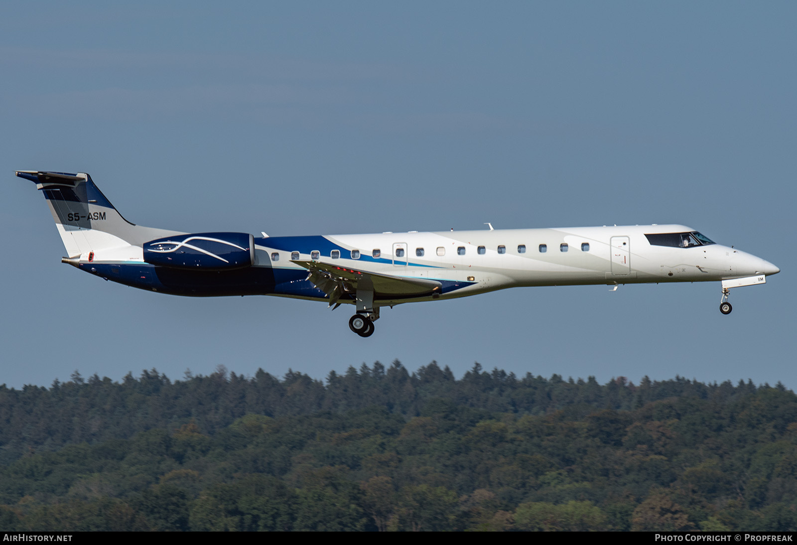 Aircraft Photo of S5-ASM | Embraer ERJ-145EP (EMB-145EP) | AirHistory.net #722116