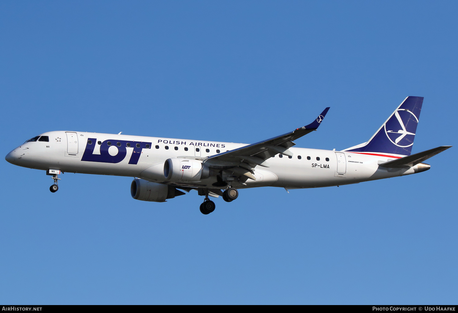 Aircraft Photo of SP-LMA | Embraer 190STD (ERJ-190-100STD) | LOT Polish Airlines - Polskie Linie Lotnicze | AirHistory.net #722203