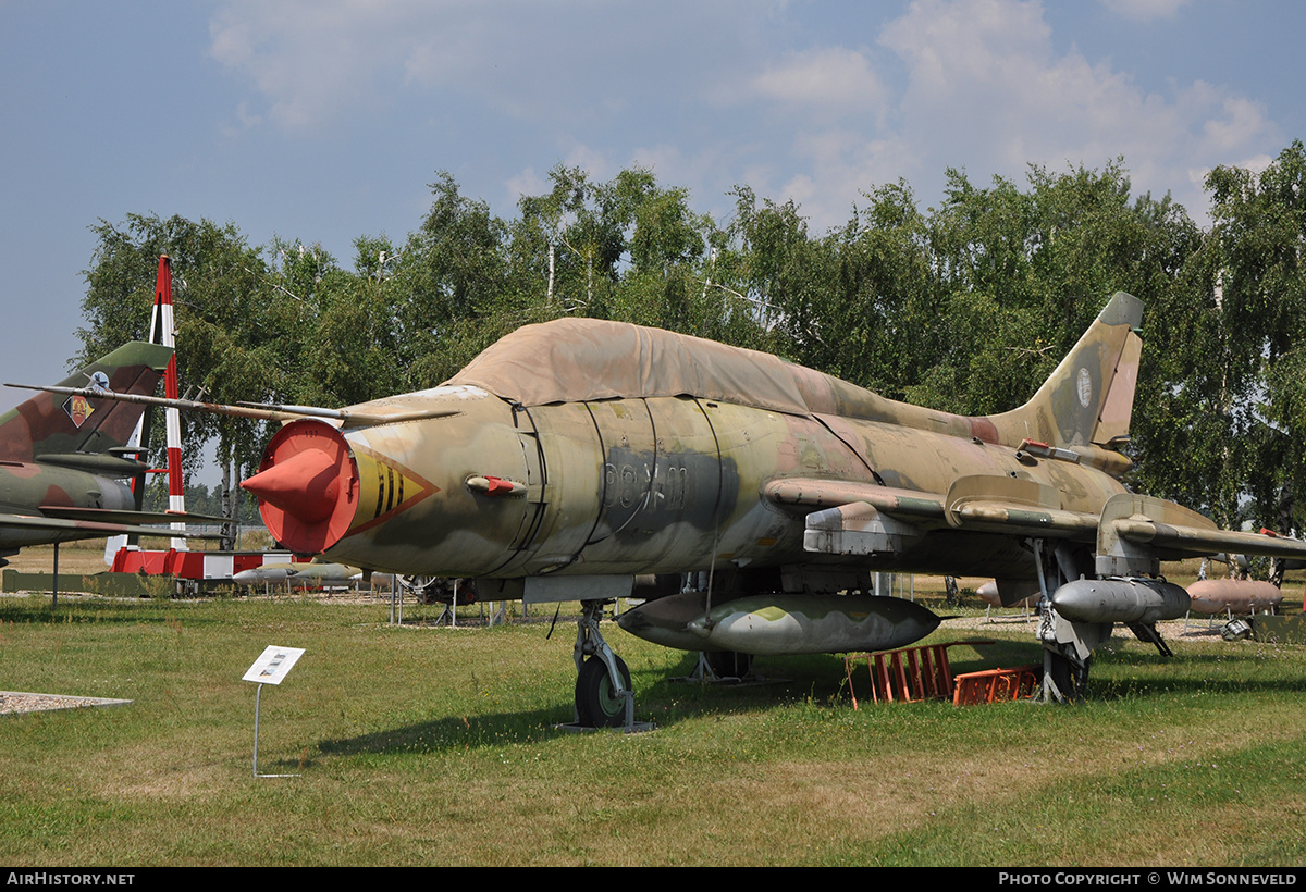 Aircraft Photo of 9811 | Sukhoi Su-22UM3K | East Germany - Air Force | AirHistory.net #722206
