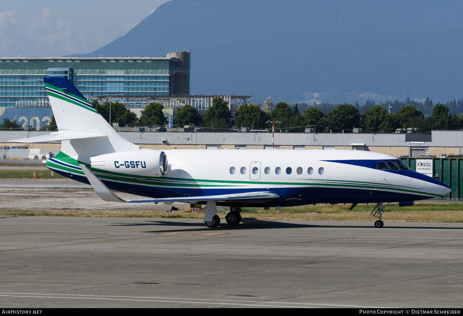 Aircraft Photo of C-GSFU | Dassault Falcon 2000EX | AirHistory.net #722244