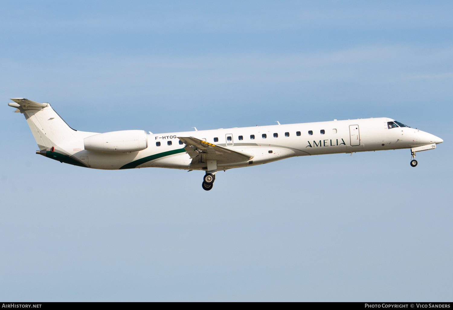 Aircraft Photo of F-HYOG | Embraer ERJ-145LR (EMB-145LR) | Amelia | AirHistory.net #722256