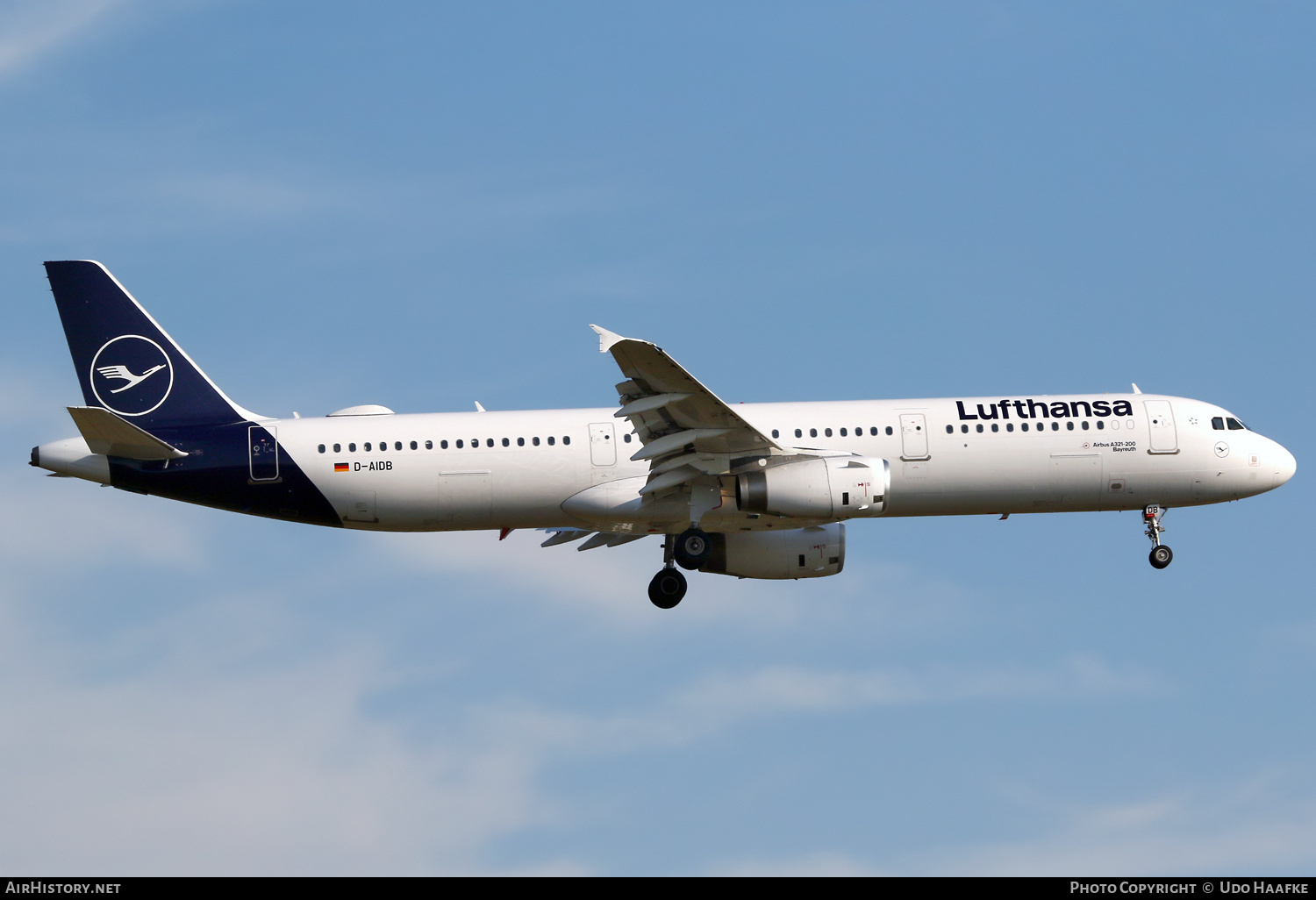 Aircraft Photo of D-AIDB | Airbus A321-231 | Lufthansa | AirHistory.net #722356